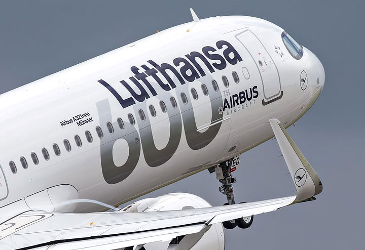 Special livery design for Lufthana's 600th Airbus aircraft