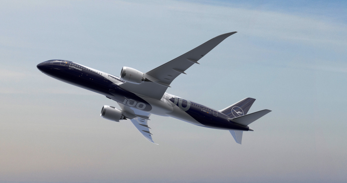 Special livery design for Lufthansa's 100-year anniversary. Boeing 787-9. D-ABPU.